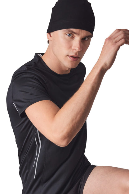 Gorro deportivo ajustado