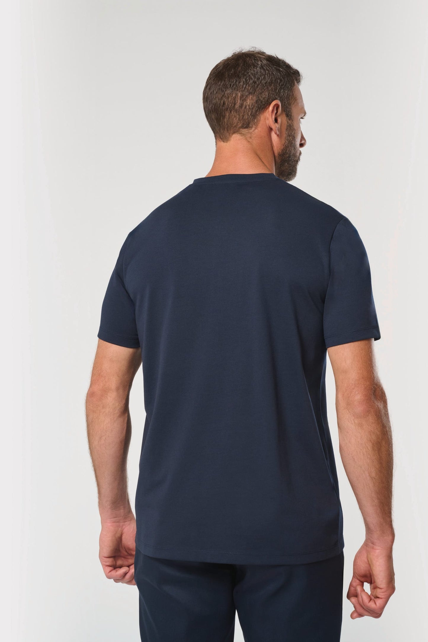 Camiseta ecorresponsable antibacteriana cuello de pico hombre
