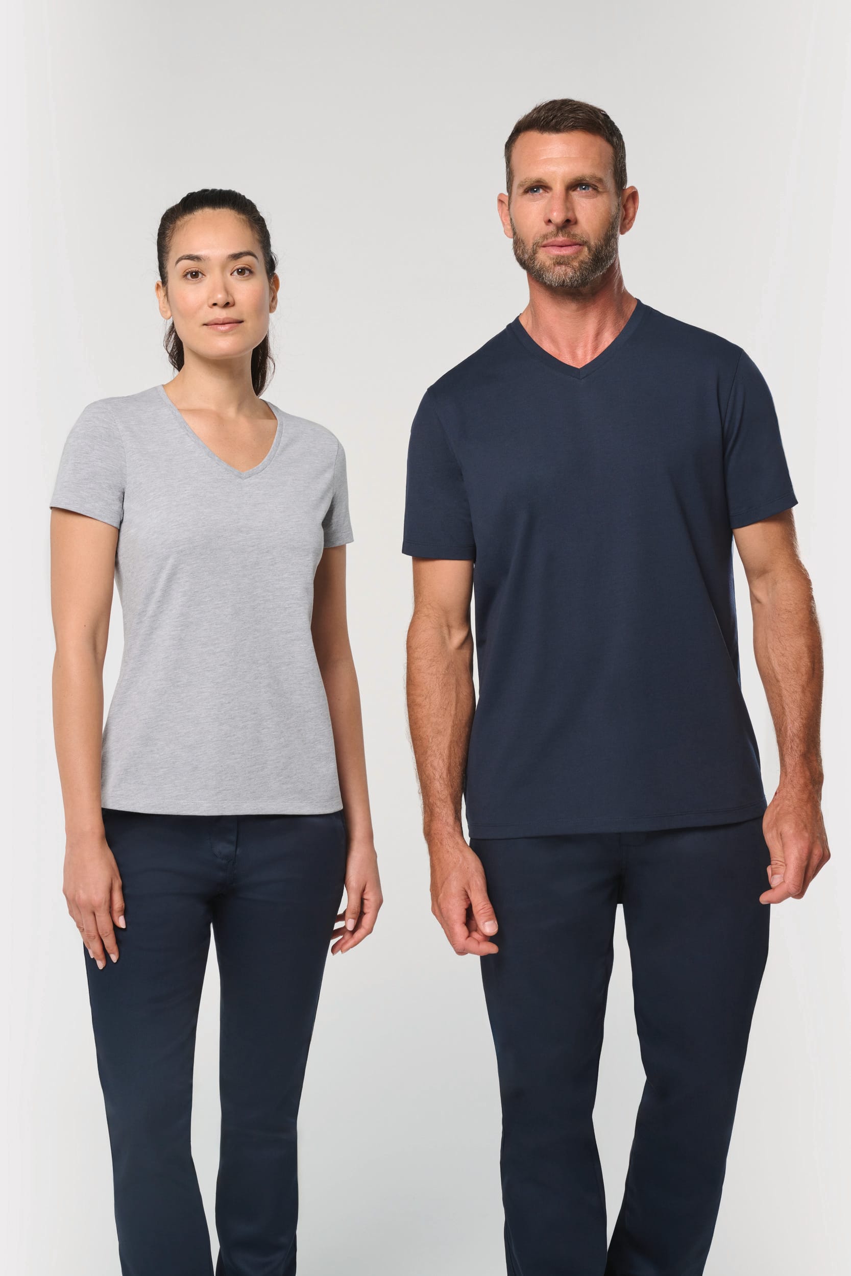 Camiseta ecorresponsable antibacteriana cuello de pico hombre