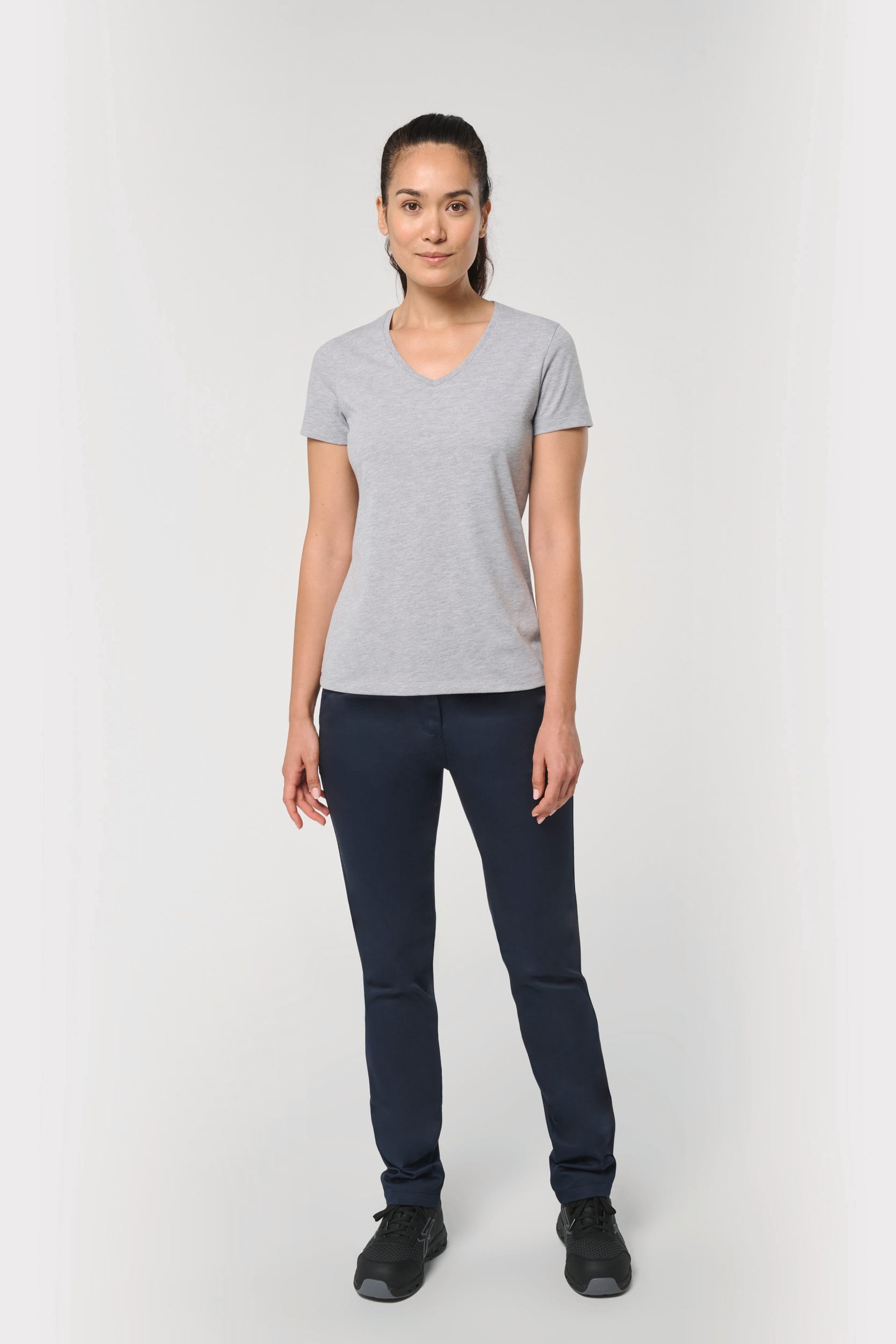 Camiseta ecorresponsable antibacteriana cuello de pico mujer