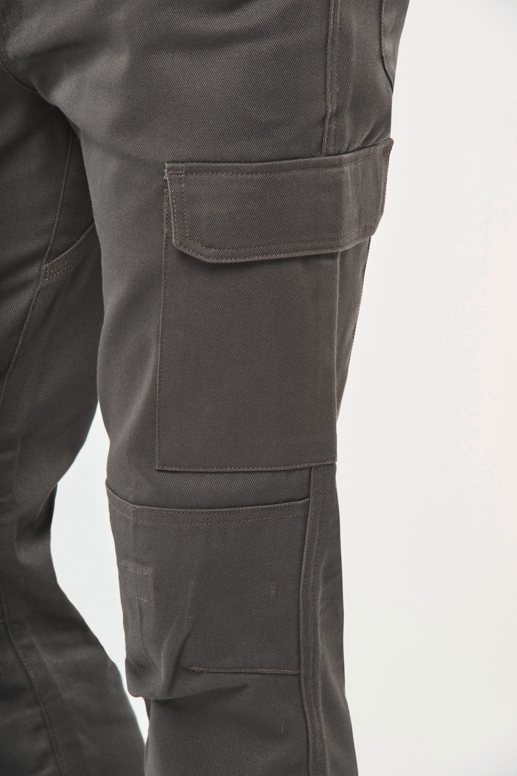 Pantalón de trabajo multibolsillos hombre
